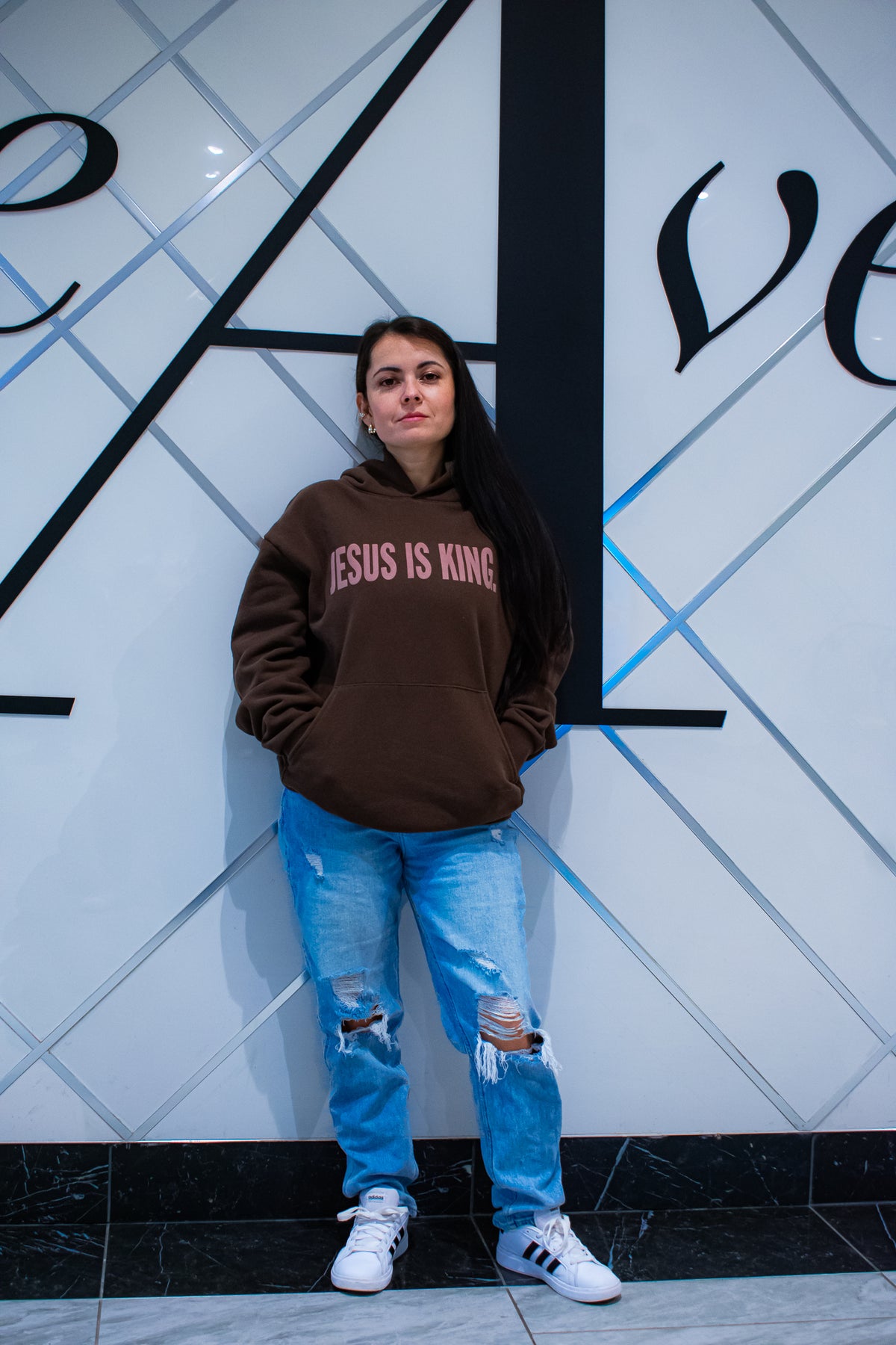 Jesus is King Bronw